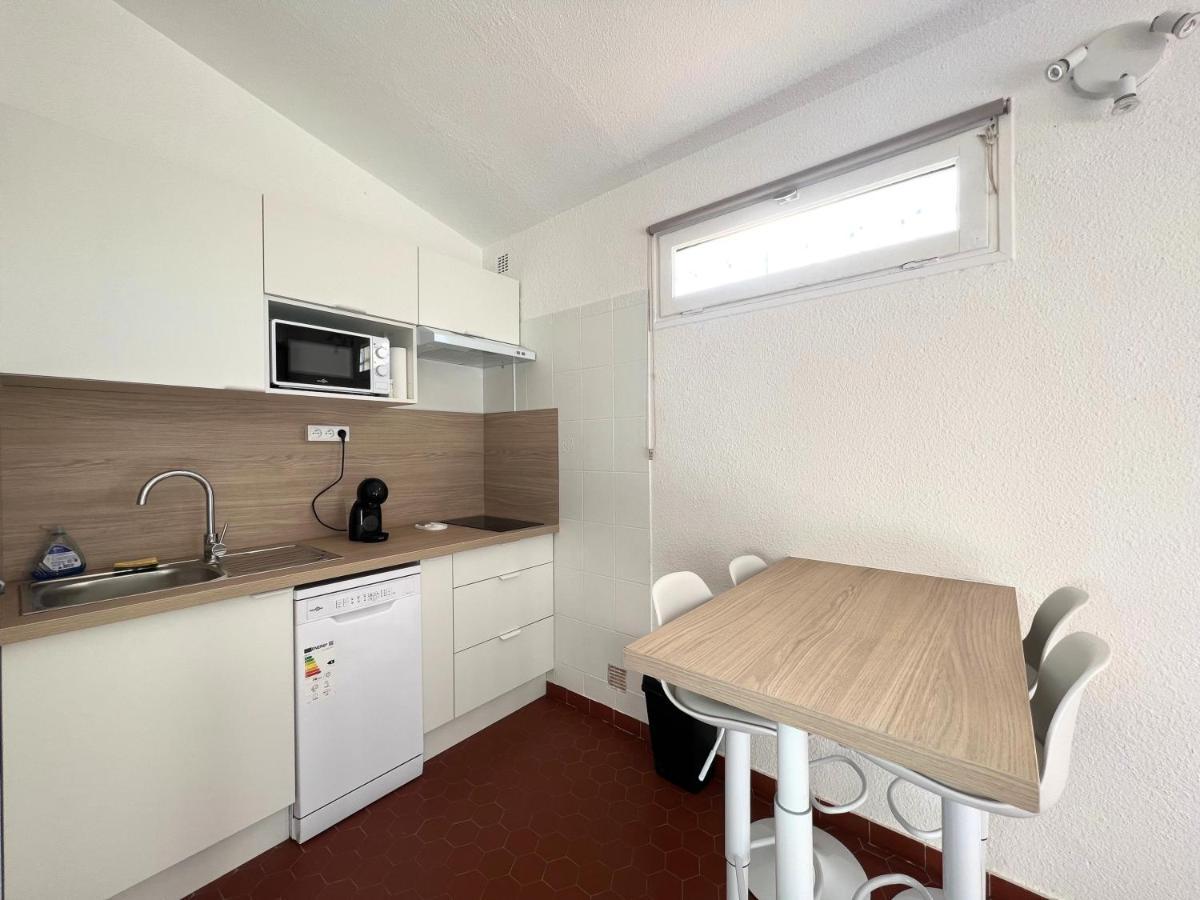 Appartement A 100M De La Plage - Terrasse & Parking Prive Le Barcarès المظهر الخارجي الصورة